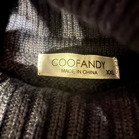 FooCandy Cozy Navy Turtleneck Sweater Size XXL - Picture 2 of 3